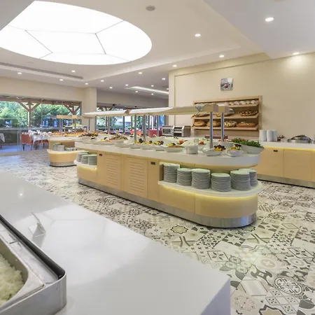 艾斯德姆公园奥泰尔酒店 酒店 凯梅尔