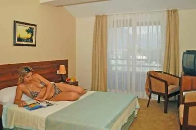 Asdem Park Κεμέρ